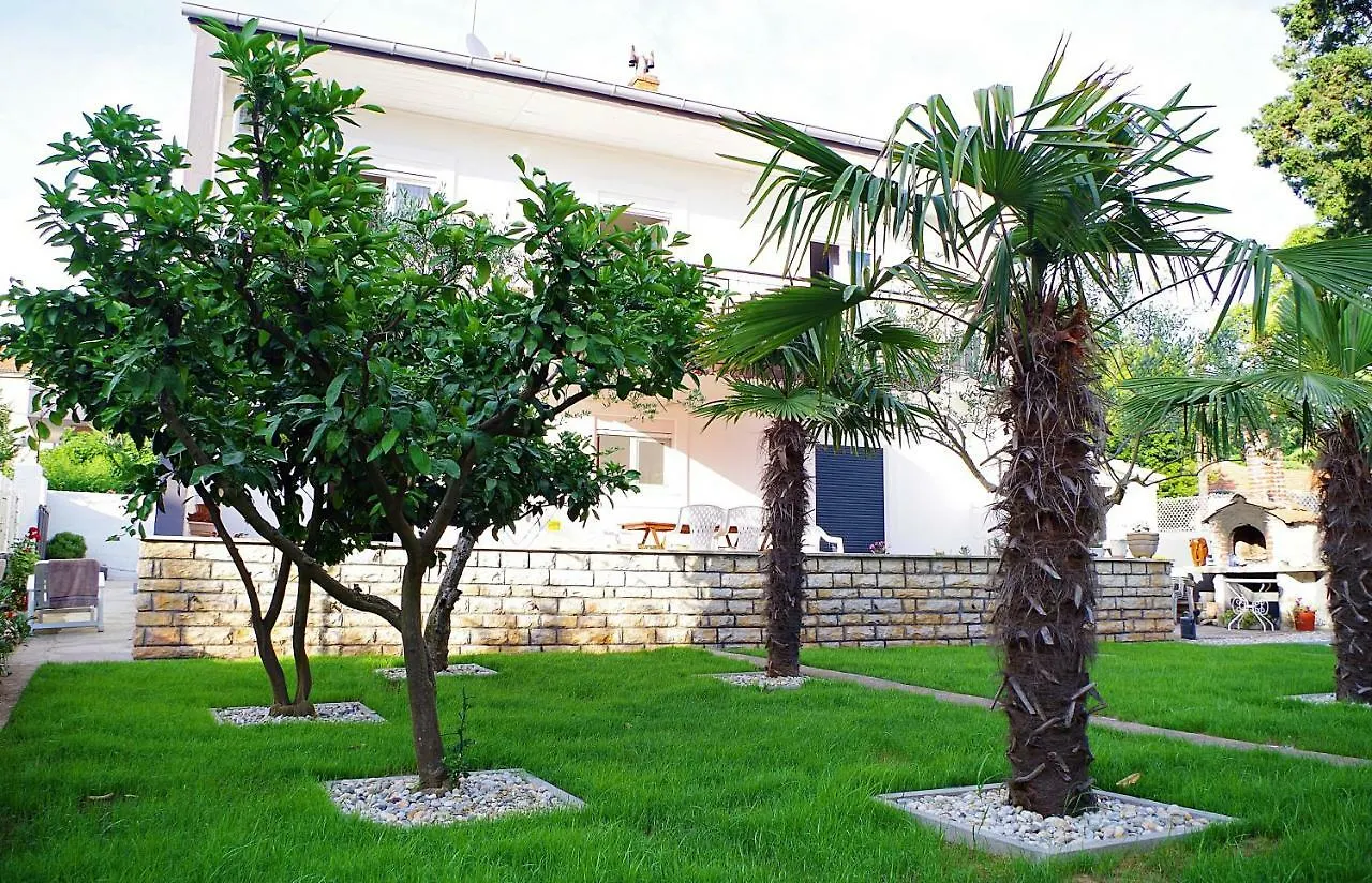 Apartman Nia Zadar Apartamento
